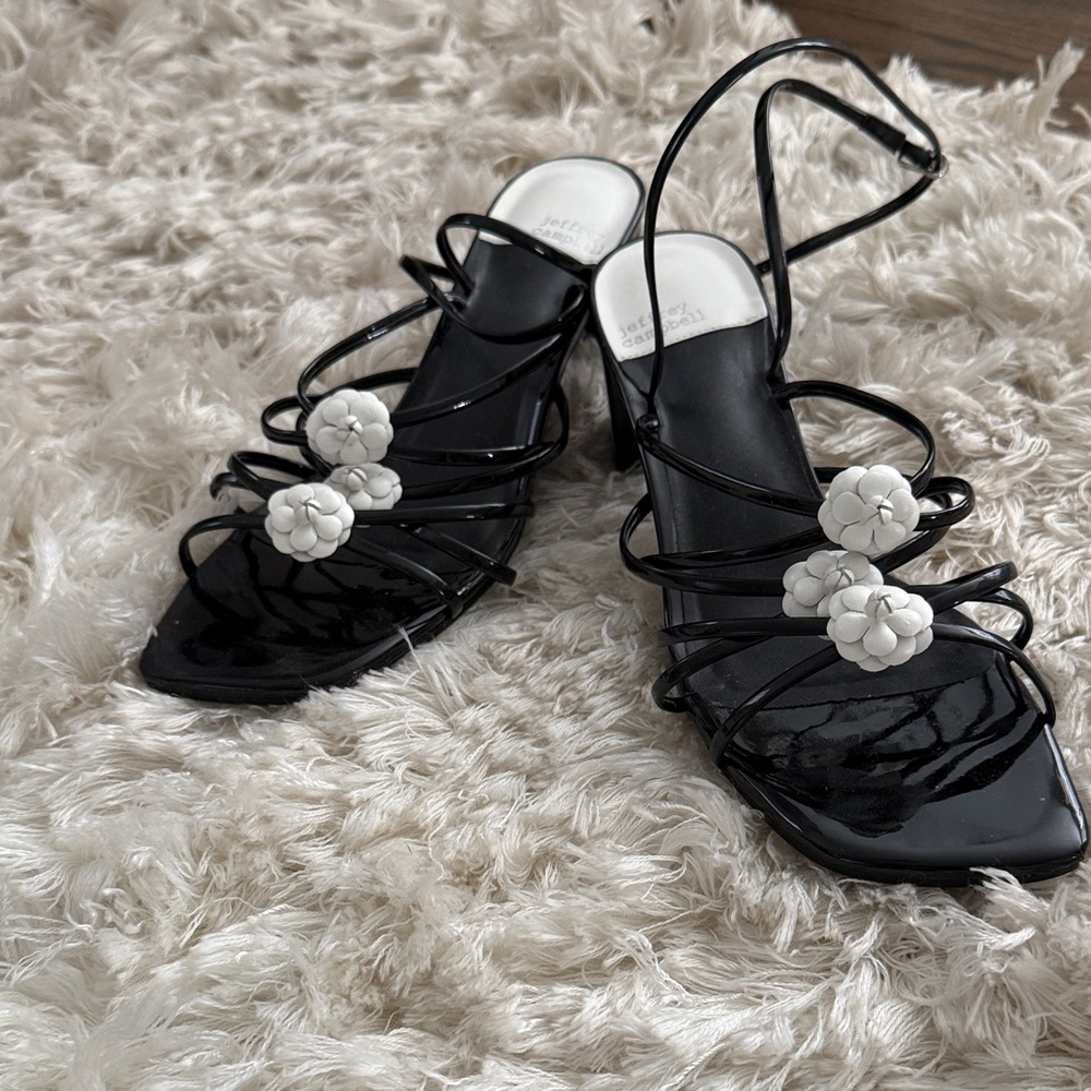 Jeffrey Campbell Black Heels with White Floral Detail - Picture 6 of 7